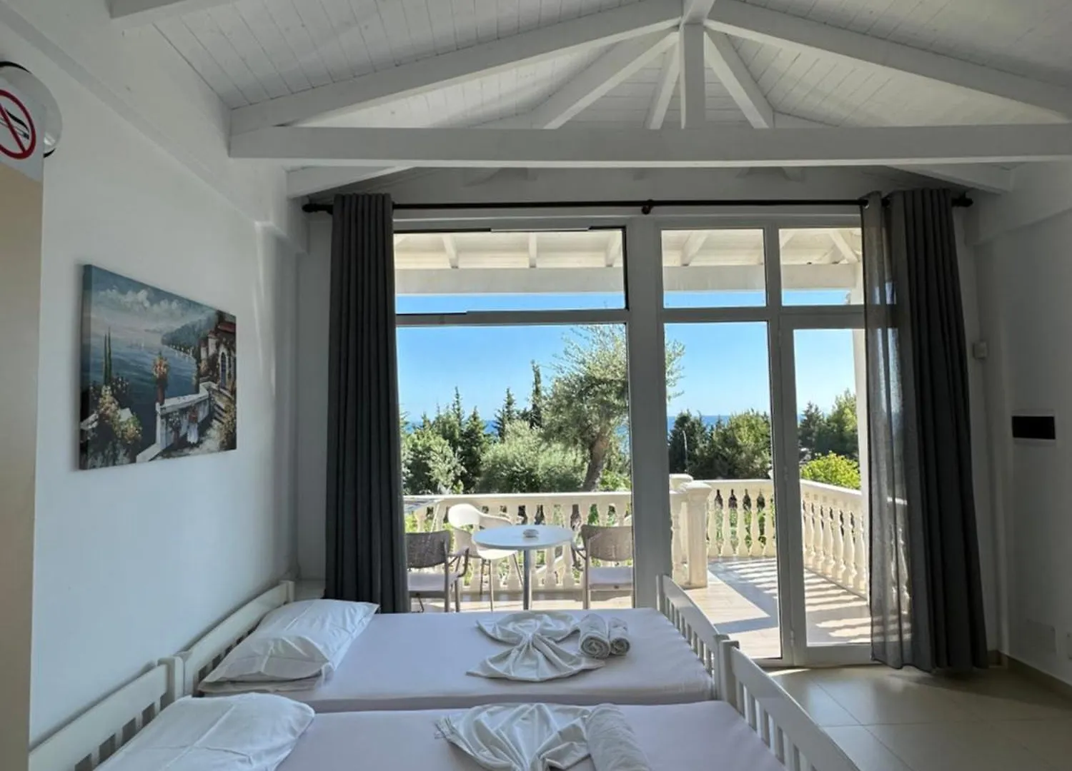 Essos Villas Dhermi 0*,  Albania