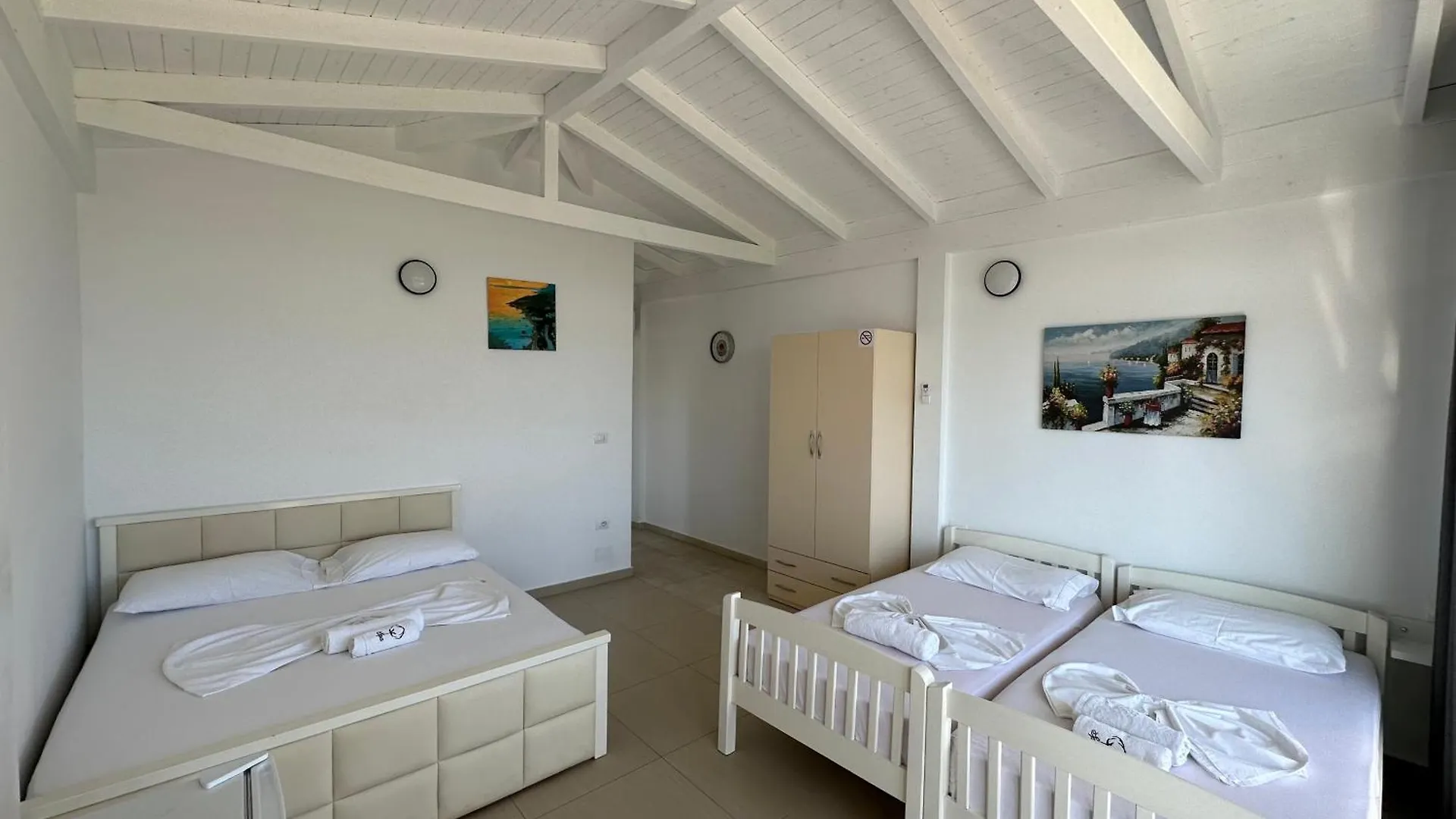 Essos Villas Dhermi
