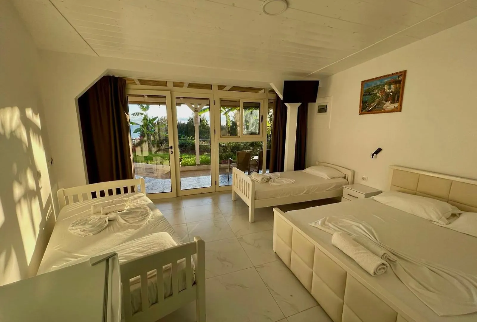 Essos Villas Dhermi 0*,  Albania