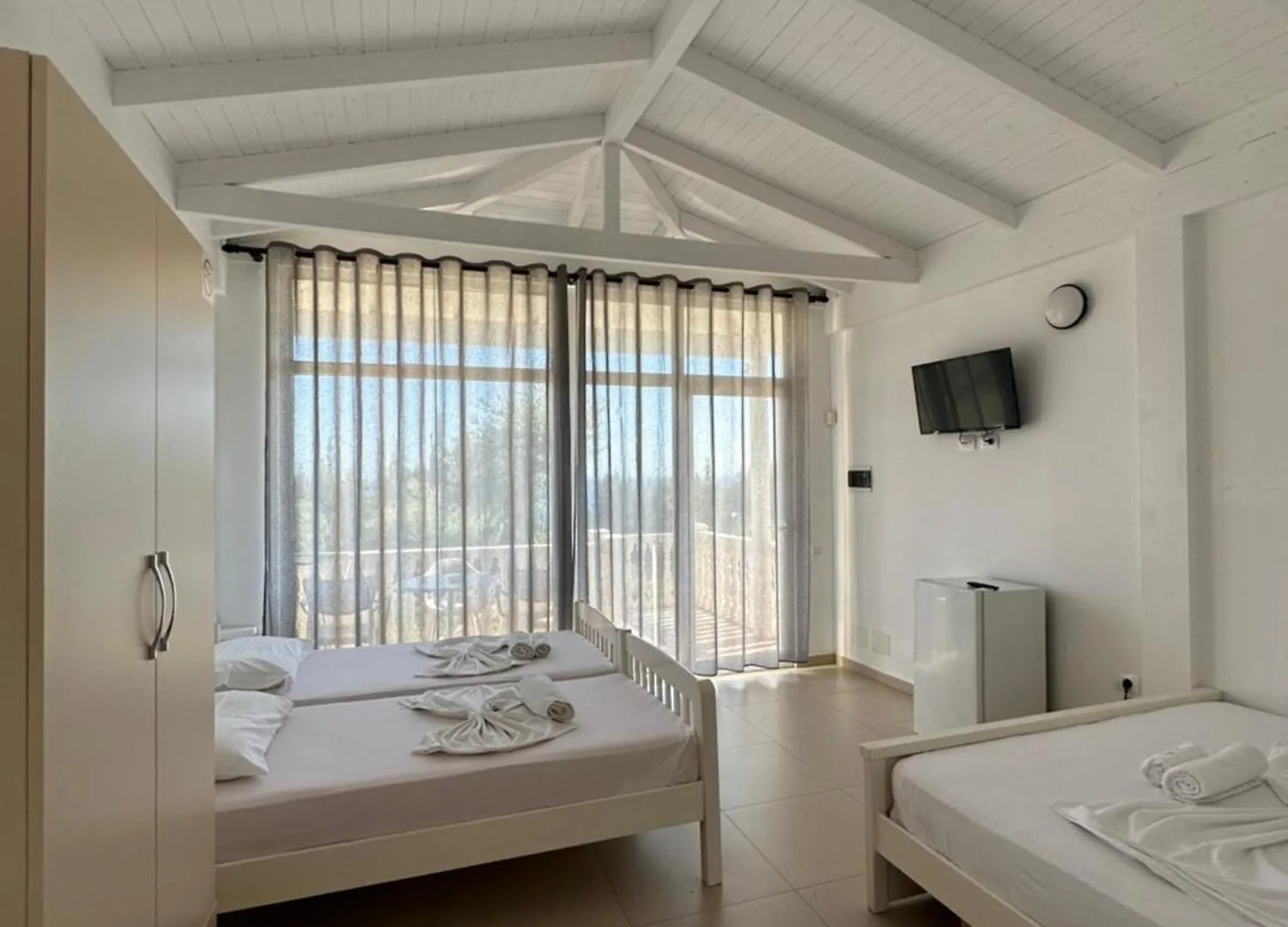Essos Villas Dhermi
