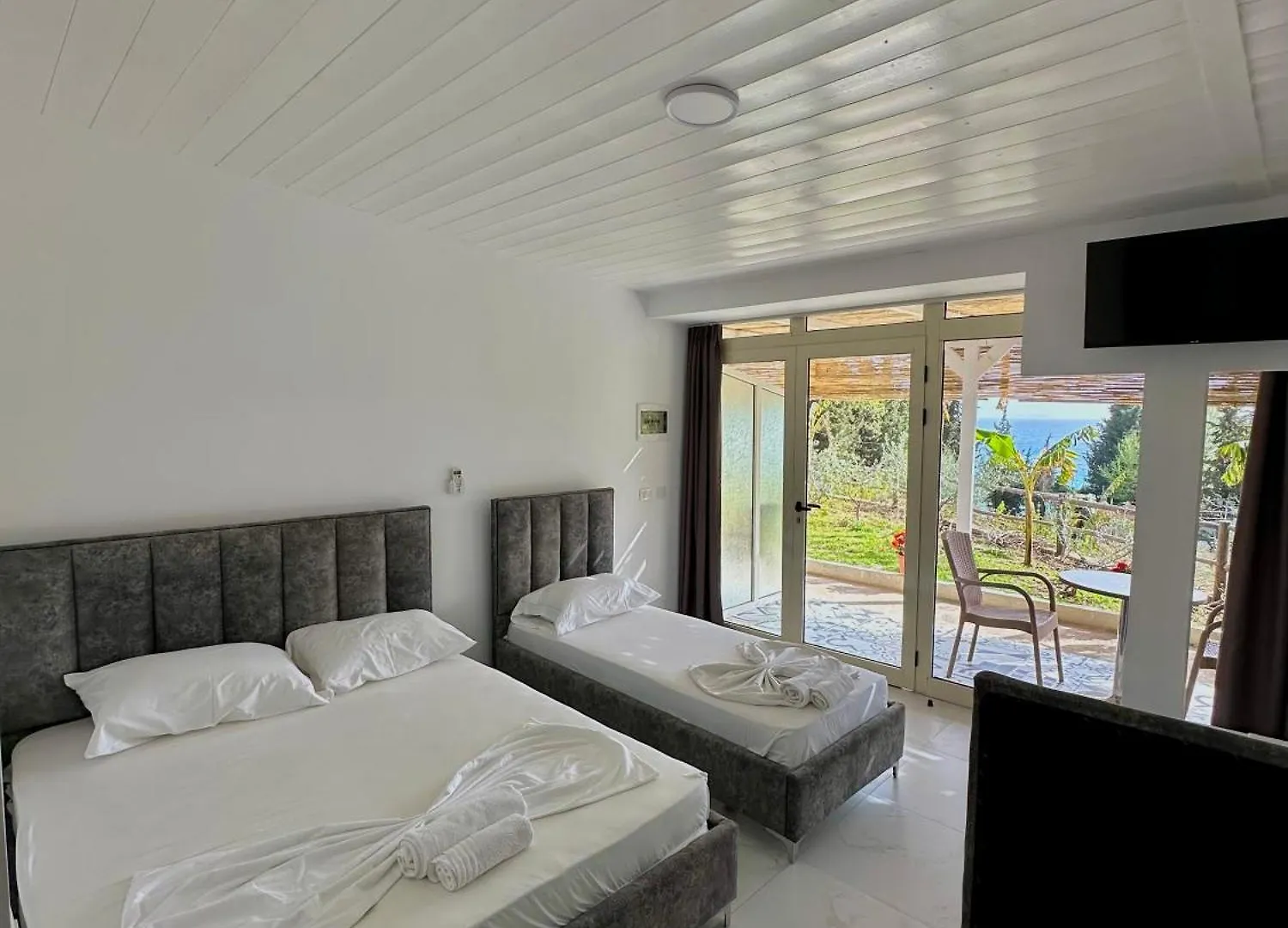Essos Villas Dhermi