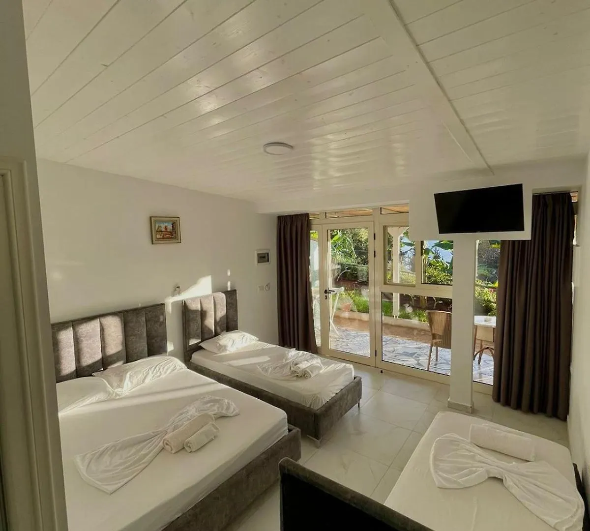 Essos Villas Dhermi