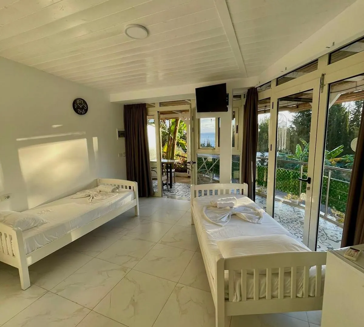 Essos Villas Dhermi 0*,  Albania